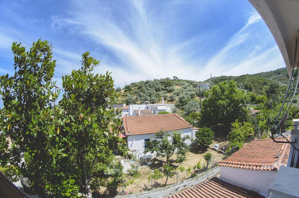 Katerina Apartments Neos Pirgos Exterior foto